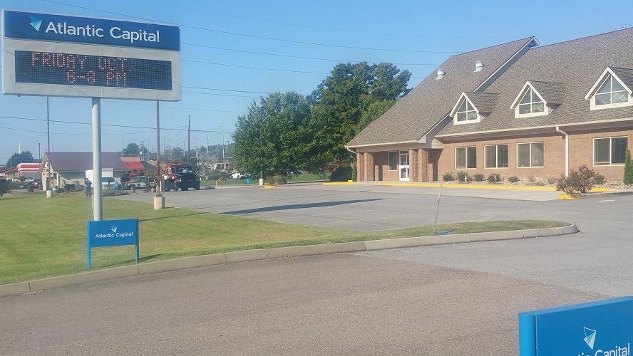 Parking Lot Sealcoating IN KNOXVILLE